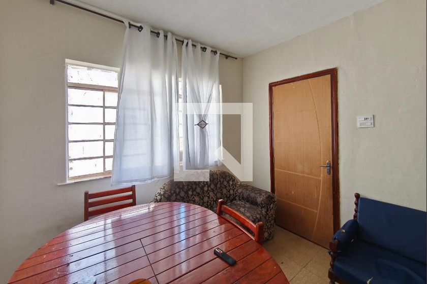 Casa à Venda - Jardim do Lago, 3 Quartos,  300 m2 em , Campinas - sp | SoloBR