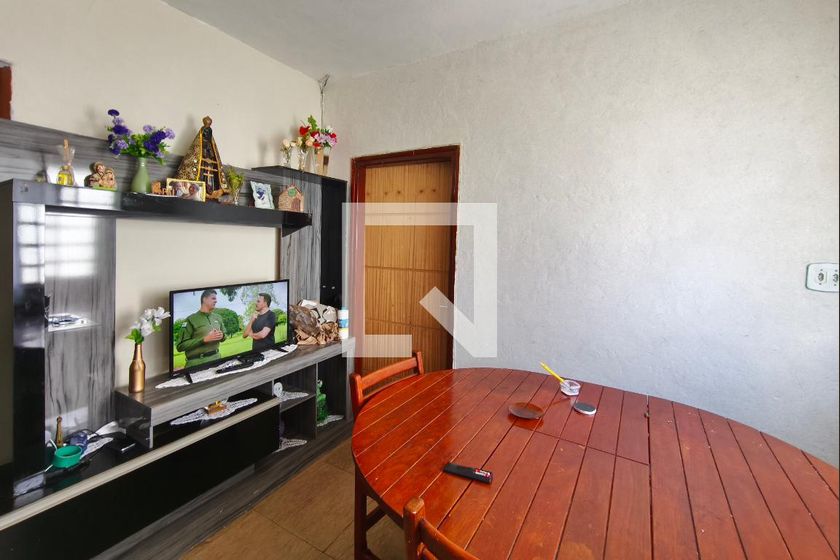 Casa à Venda - Jardim do Lago, 3 Quartos,  300 m2 em , Campinas - sp | SoloBR