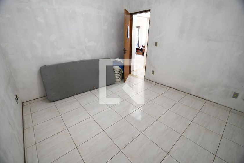 Casa à Venda - Jardim Santana, 2 Quartos,  80 m2 em , Campinas - sp | SoloBR
