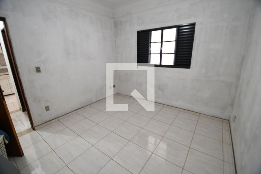 Casa à Venda - Jardim Santana, 2 Quartos,  80 m2 em , Campinas - sp | SoloBR