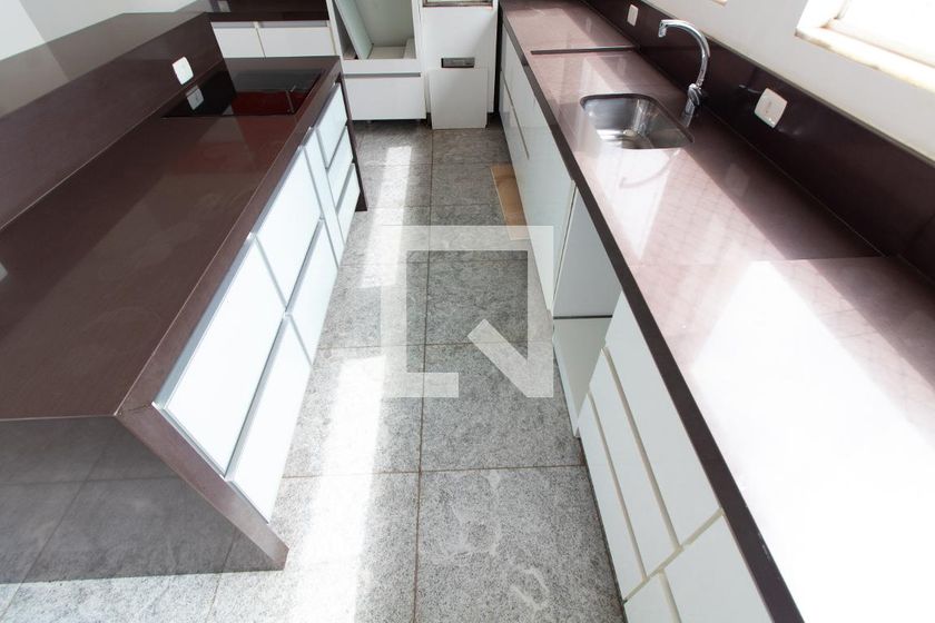 Apartamento à Venda - Vila Brandina, 4 Quartos,  256 m2 em , Campinas - sp | SoloBR