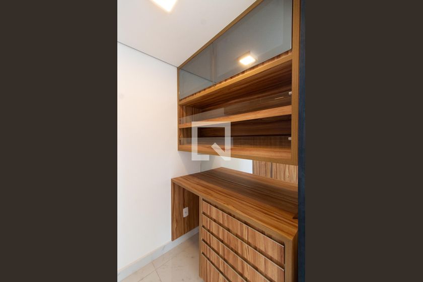 Apartamento à Venda - Vila Brandina, 4 Quartos,  256 m2 em , Campinas - sp | SoloBR