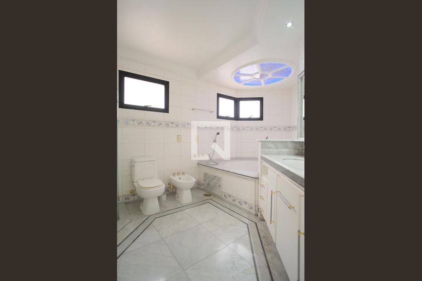 Apartamento, 3 quartos, 200 m² - Foto 113