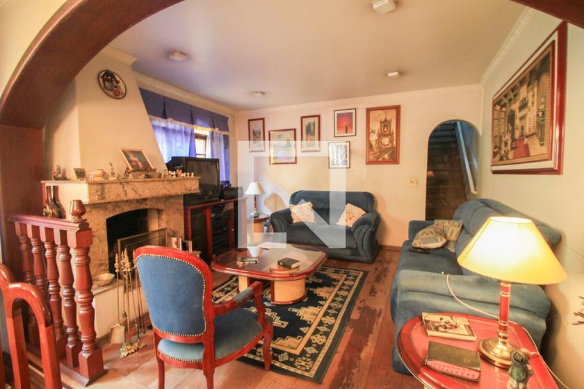 Casa, 3 quartos, 303 m² - Foto 1