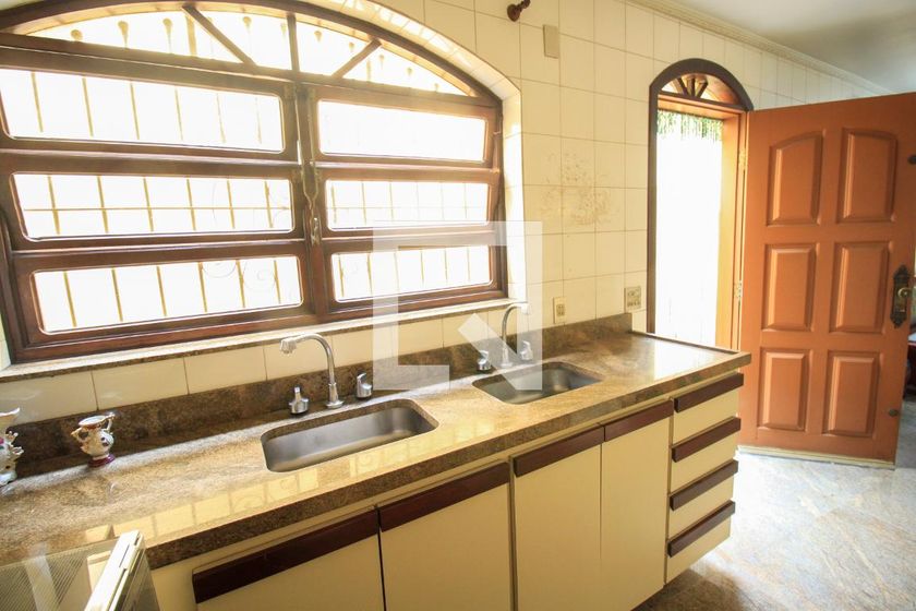Casa, 3 quartos, 303 m² - Foto 78