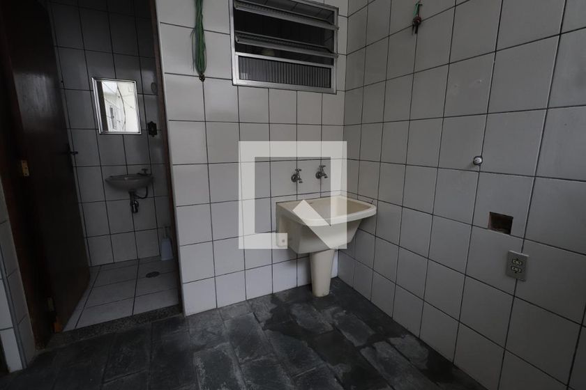 Casa, 1 quarto, 82 m² - Foto 32