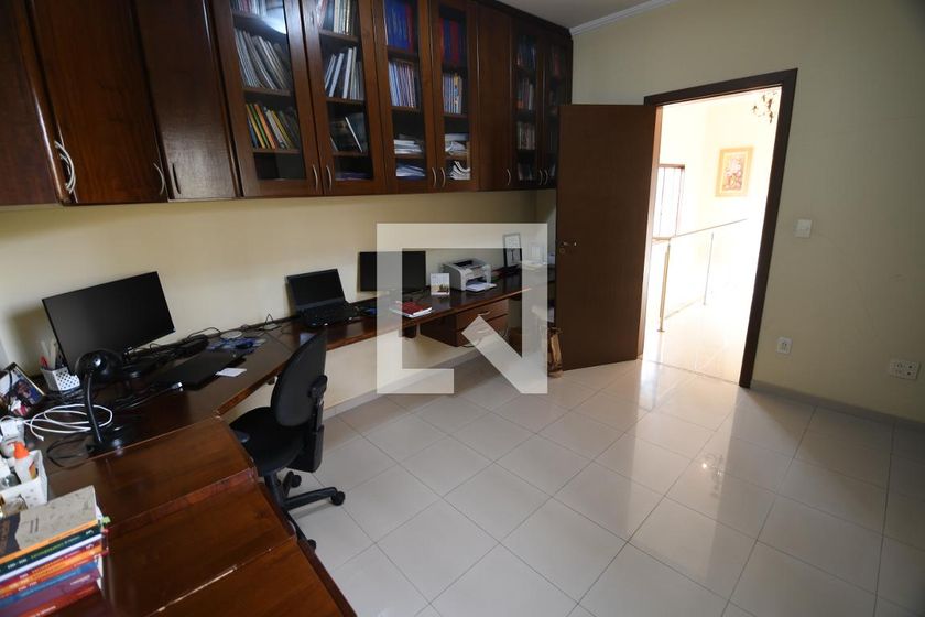 Casa à Venda - Taquaral, 4 Quartos,  282 m2 em , Campinas - sp | SoloBR