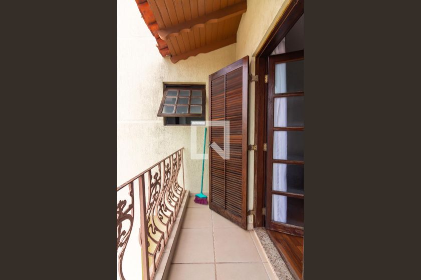 Casa, 3 quartos, 248 m² - Foto 22