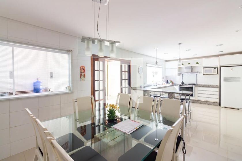 Casa, 3 quartos, 248 m² - Foto 41
