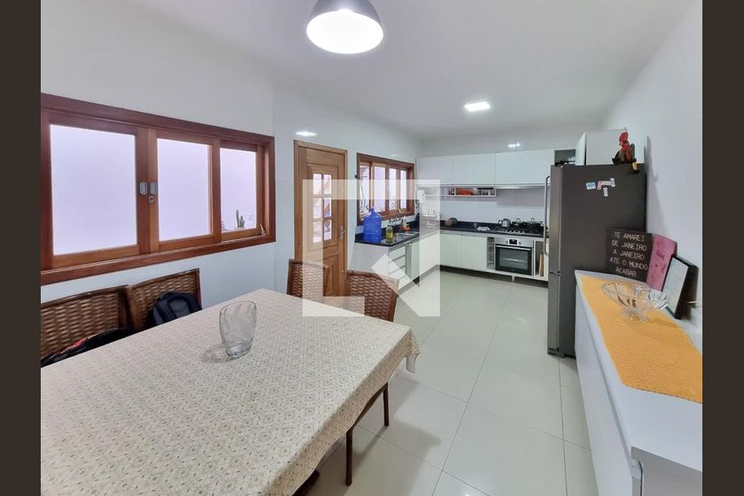 Casa, 3 quartos, 180 m² - Foto 31
