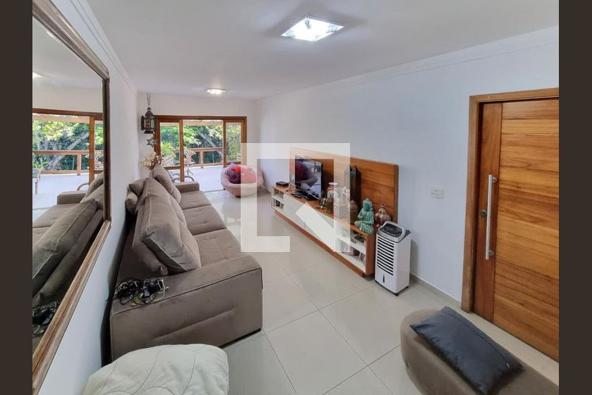 Casa, 3 quartos, 180 m² - Foto 1