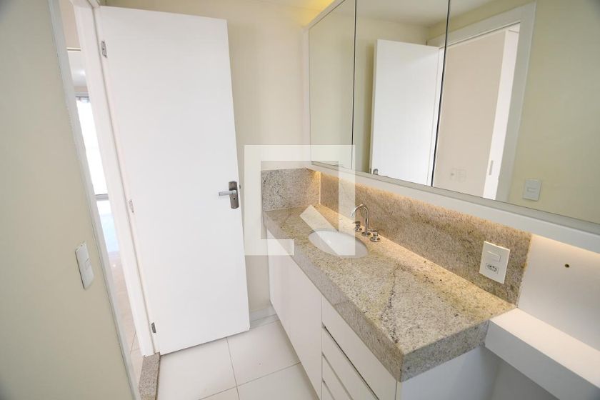 Apartamento à Venda - Cambuí, 1 Quarto,  50 m2 em , Campinas - sp | SoloBR