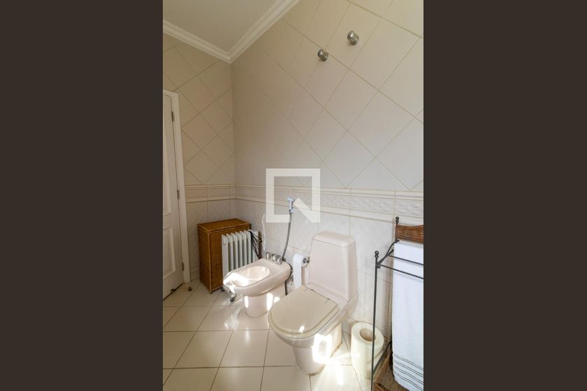 Casa à Venda - Jardim Santana, 3 Quartos,  400 m2 em , Campinas - sp | SoloBR