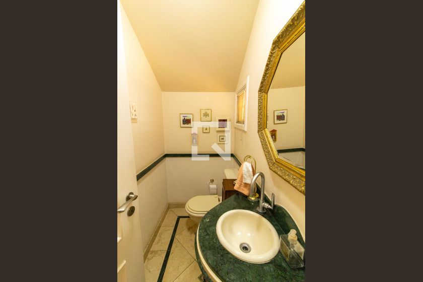 Casa à Venda - Jardim Santana, 3 Quartos,  400 m2 em , Campinas - sp | SoloBR
