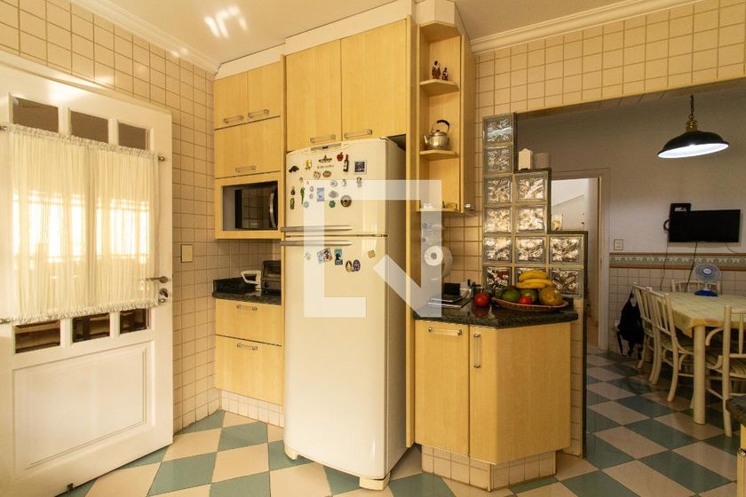 Casa à Venda - Jardim Santana, 3 Quartos,  400 m2 em , Campinas - sp | SoloBR