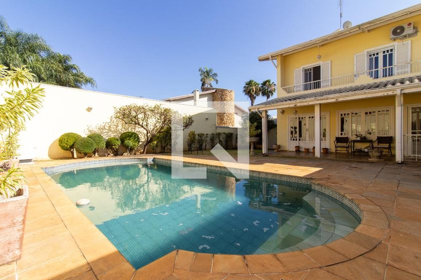 Casa à Venda - Jardim Santana, 3 Quartos,  400 m2 em , Campinas - sp | SoloBR