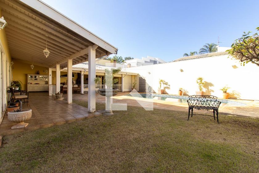 Casa à Venda - Jardim Santana, 3 Quartos,  400 m2 em , Campinas - sp | SoloBR