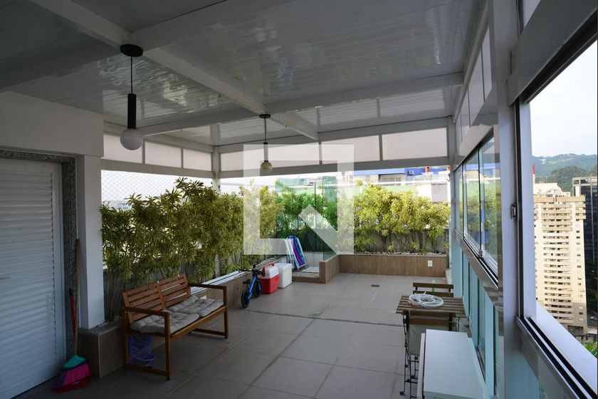 Cobertura, 3 quartos, 230 m² - Foto 42