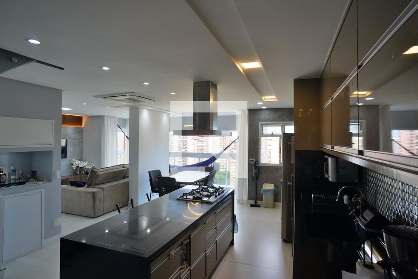 Cobertura, 3 quartos, 230 m² - Foto 1