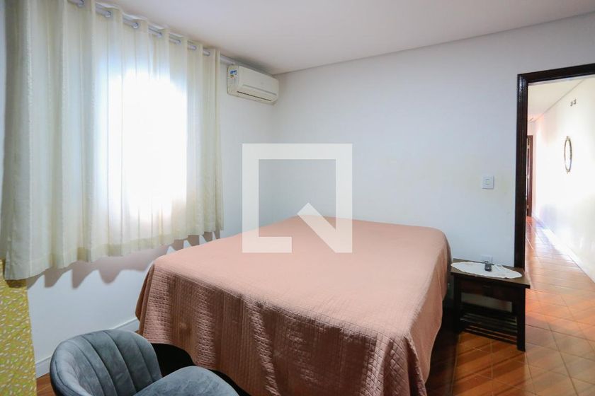 Casa, 6 quartos, 250 m² - Foto 57