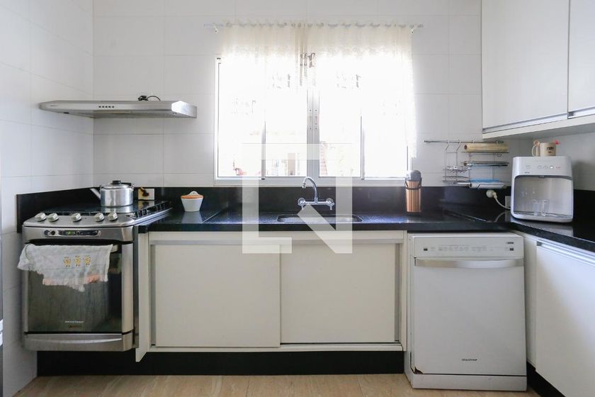Casa, 6 quartos, 250 m² - Foto 95