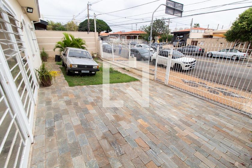 Casa à Venda - Taquaral, 3 Quartos,  194 m2 em , Campinas - sp | SoloBR