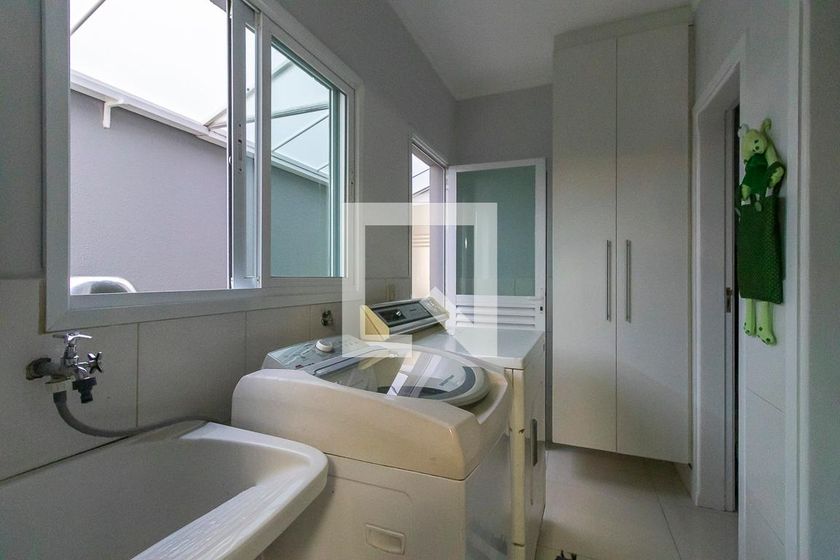 Casa à Venda - Taquaral, 3 Quartos,  260 m2 em , Campinas - sp | SoloBR