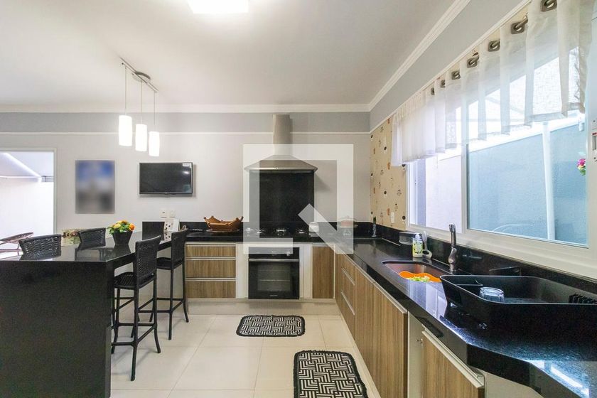 Casa à Venda - Taquaral, 3 Quartos,  260 m2 em , Campinas - sp | SoloBR
