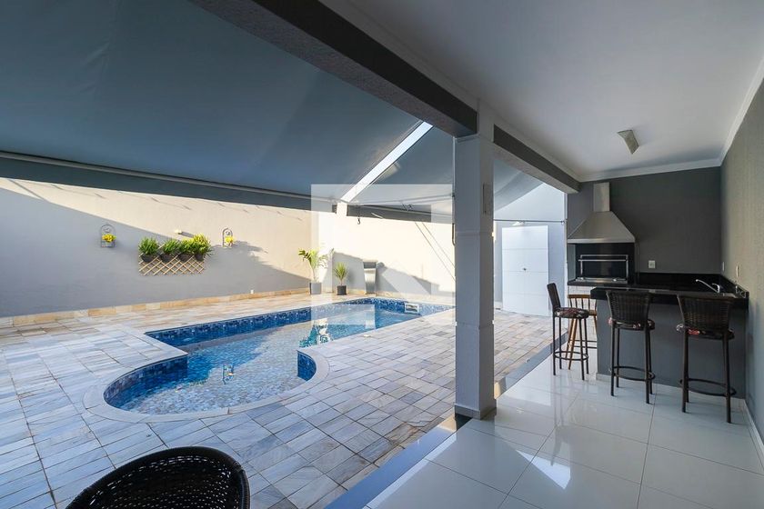 Casa à Venda - Taquaral, 3 Quartos,  260 m2 em , Campinas - sp | SoloBR