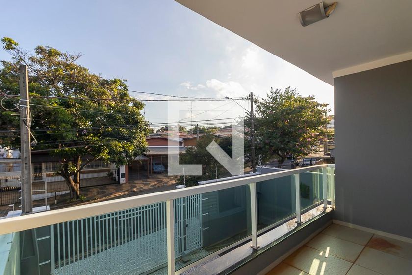 Casa à Venda - Taquaral, 3 Quartos,  260 m2 em , Campinas - sp | SoloBR