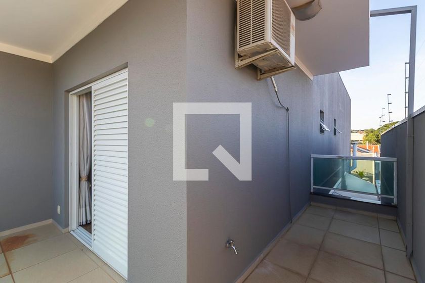 Casa à Venda - Taquaral, 3 Quartos,  260 m2 em , Campinas - sp | SoloBR