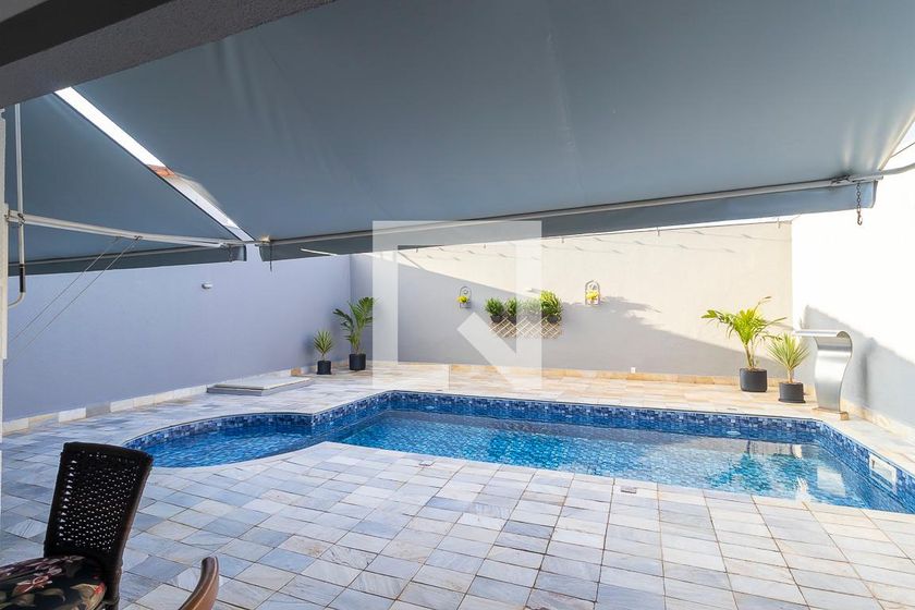Casa à Venda - Taquaral, 3 Quartos,  260 m2 em , Campinas - sp | SoloBR