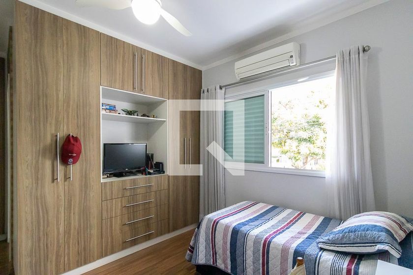 Casa à Venda - Taquaral, 3 Quartos,  260 m2 em , Campinas - sp | SoloBR