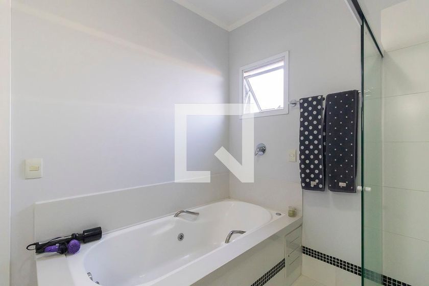 Casa à Venda - Taquaral, 3 Quartos,  260 m2 em , Campinas - sp | SoloBR