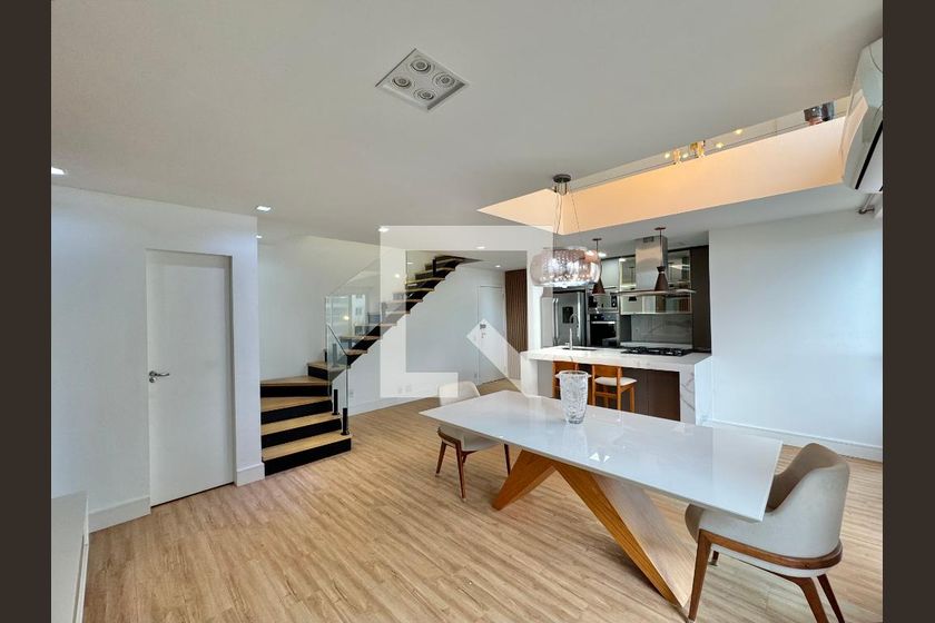 Apartamento, 3 quartos, 135 m² - Foto 1