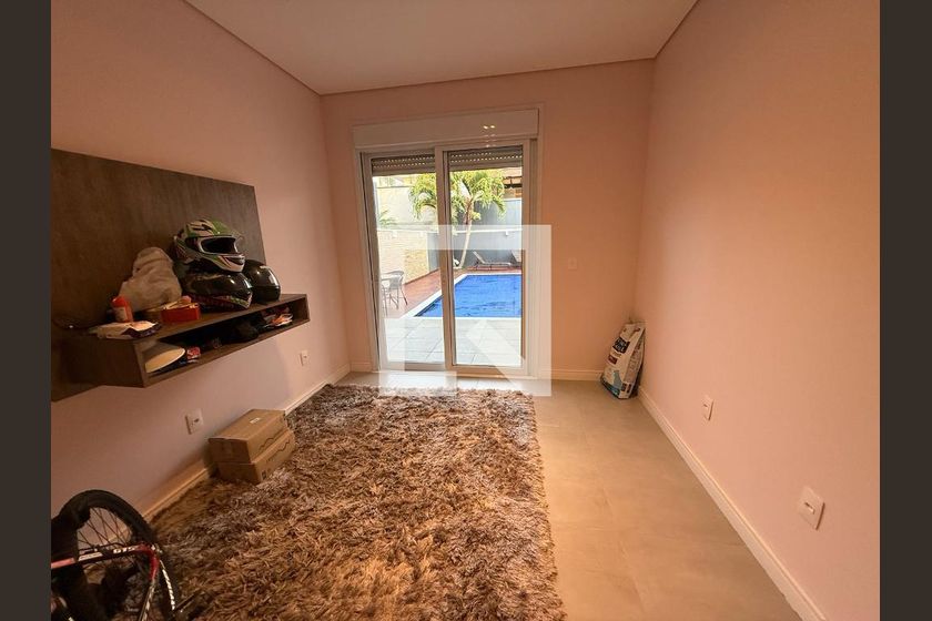 Casa à Venda - Swiss Park, 4 Quartos,  402 m2 em , Campinas - sp | SoloBR