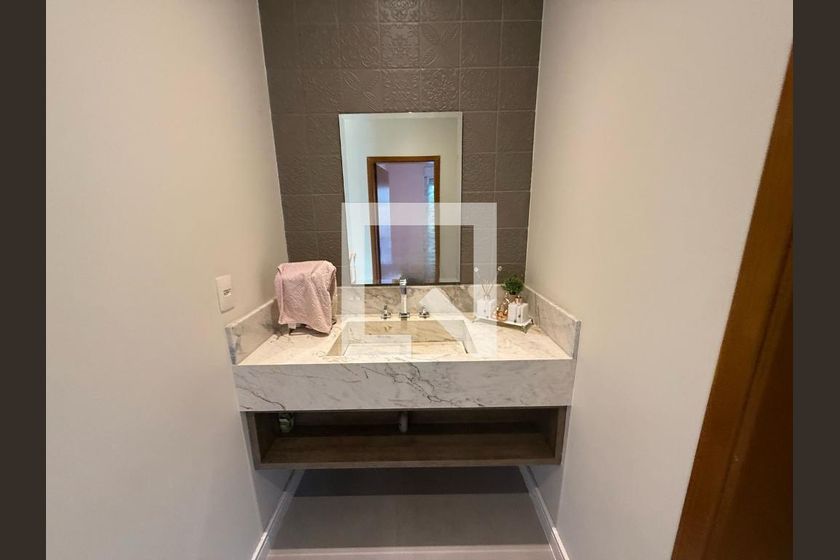 Casa à Venda - Swiss Park, 4 Quartos,  402 m2 em , Campinas - sp | SoloBR