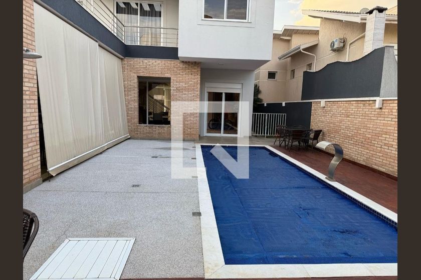 Casa à Venda - Swiss Park, 4 Quartos,  402 m2 em , Campinas - sp | SoloBR