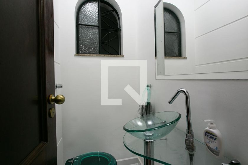 Casa, 3 quartos, 250 m² - Foto 9