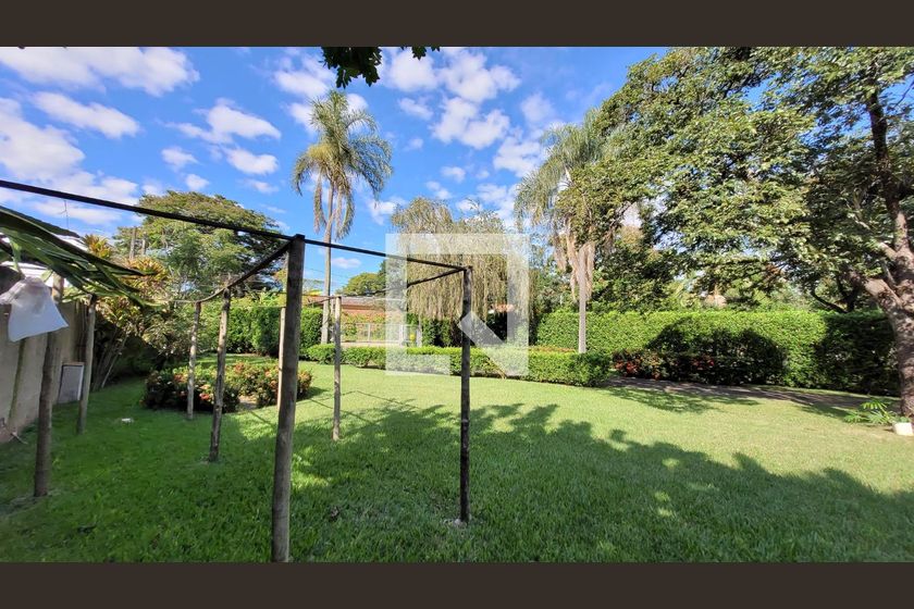 Casa à Venda - Barão Geraldo - Centro, 3 Quartos,  280 m2 em , Campinas - sp | SoloBR