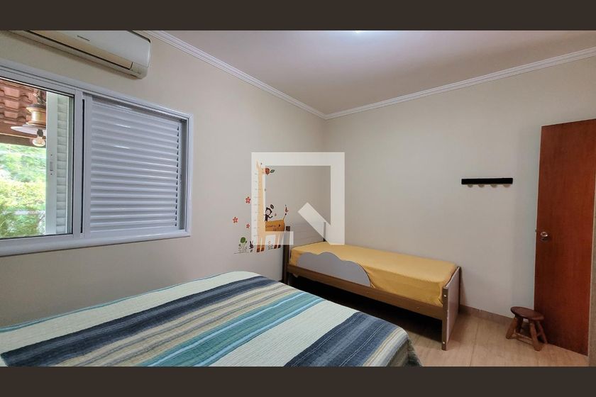 Casa à Venda - Barão Geraldo - Centro, 3 Quartos,  280 m2 em , Campinas - sp | SoloBR