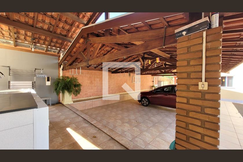 Casa à Venda - Barão Geraldo - Centro, 3 Quartos,  280 m2 em , Campinas - sp | SoloBR