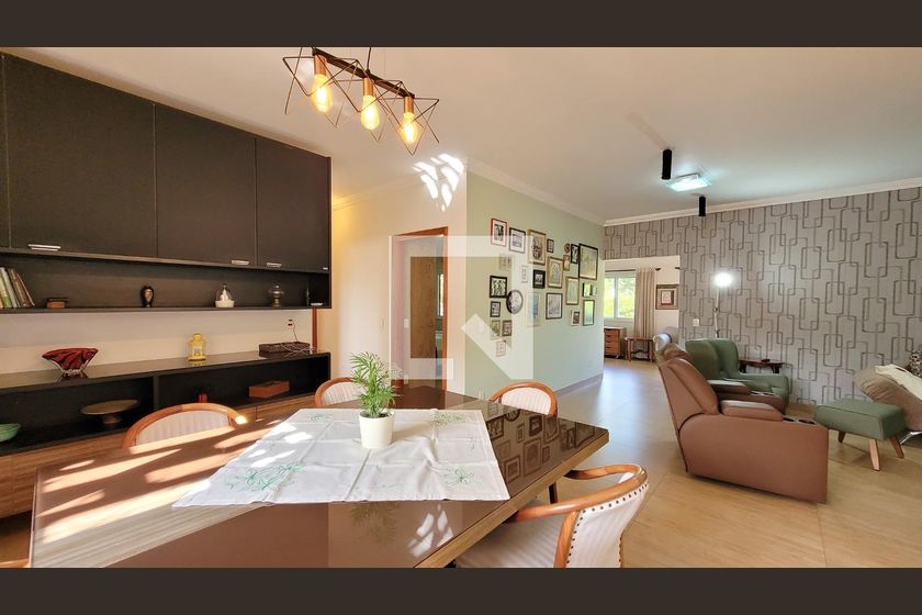 Casa à Venda - Barão Geraldo - Centro, 3 Quartos,  280 m2 em , Campinas - sp | SoloBR