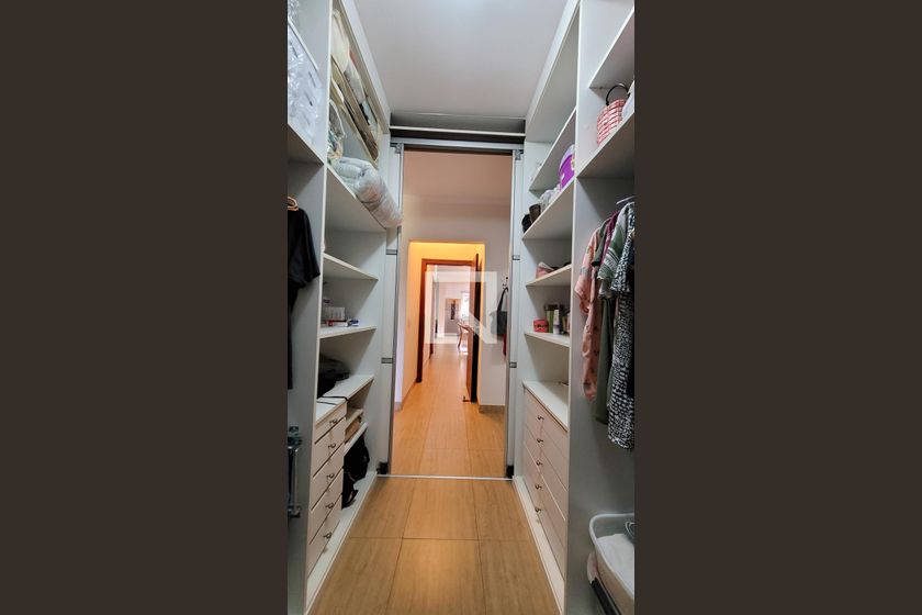 Casa à Venda - Barão Geraldo - Centro, 3 Quartos,  280 m2 em , Campinas - sp | SoloBR
