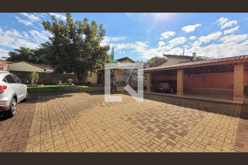 Casa à Venda - Barão Geraldo - Centro, 3 Quartos,  280 m2 em , Campinas - sp | SoloBR
