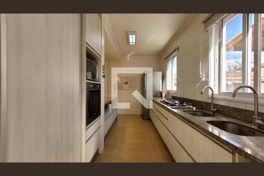Casa à Venda - Barão Geraldo - Centro, 3 Quartos,  280 m2 em , Campinas - sp | SoloBR