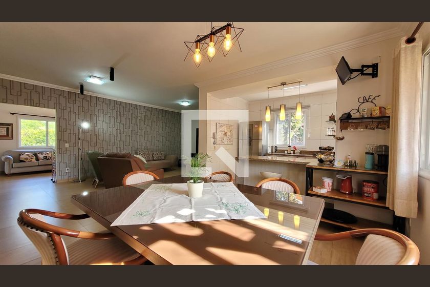 Casa à Venda - Barão Geraldo - Centro, 3 Quartos,  280 m2 em , Campinas - sp | SoloBR