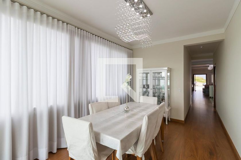 Casa à Venda - Swiss Park, 4 Quartos,  300 m2 em , Campinas - sp | SoloBR