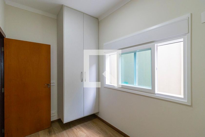 Casa à Venda - Swiss Park, 4 Quartos,  300 m2 em , Campinas - sp | SoloBR