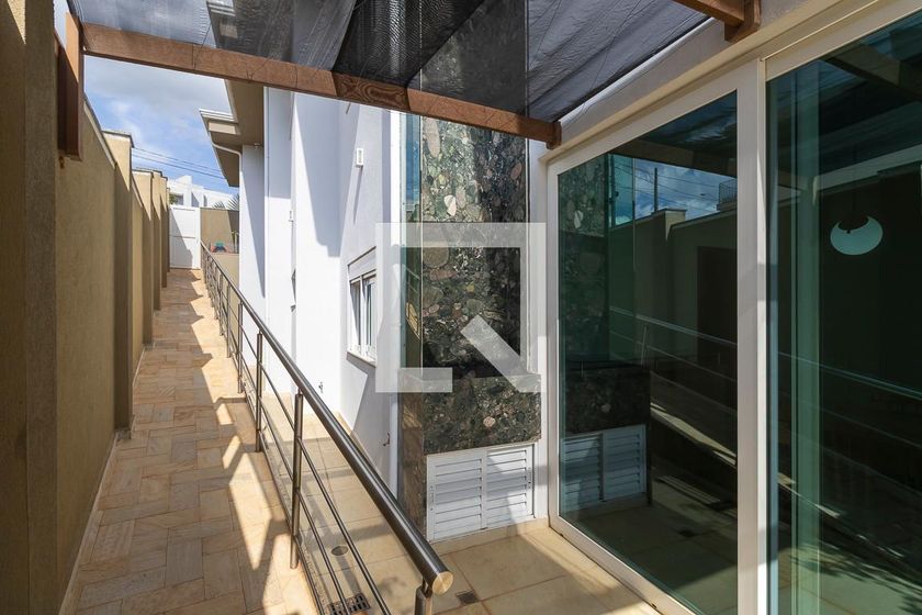 Casa à Venda - Swiss Park, 4 Quartos,  300 m2 em , Campinas - sp | SoloBR